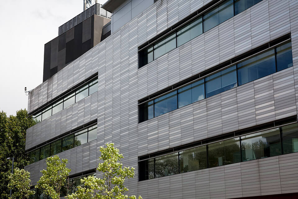 Office exterior with thin cladding panels